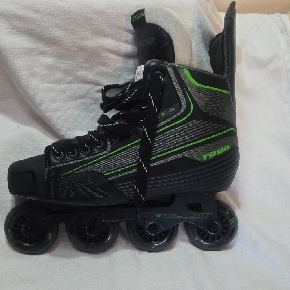 Tour Black and Green Inline Skates